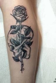 kalf Europa school schedel rose zwart grijze lijn tattoo patroon