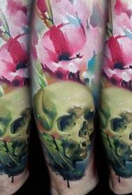 crani realista i patró de tatuatge de flors