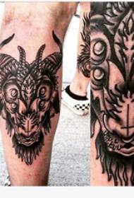 tatuaż z głową kozła Giczoł męski Szatana na zdjęciu tatuażu z głową owcy
