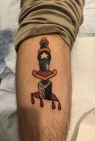 Europska muška bodež tetovaža na uzorku tetovaže bodeža