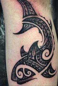 Impresionante patrón de tatuaje de tótem de tiburón negro