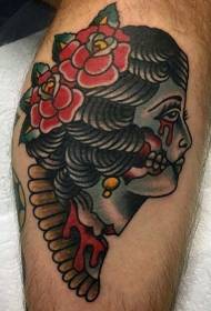 Becerro antigo pintado de bágoas patrón de tatuaxe xitana muller