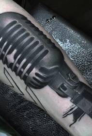 Kalf realistische zwart-wit vintage microfoon tattoo patroon