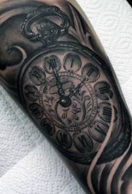 Crno-sivi realistični uzorak tetovaže sata na nogama