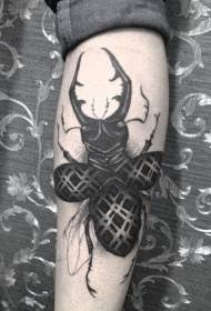 Modello di tatuaggio insetto volante nero stile realistico di vitello grande