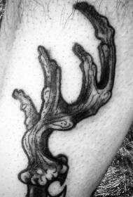 Teļa melnā klasiskā aļņu skudru tetovējuma modelis