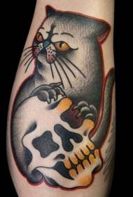 Модел на татуировка на котка и череп