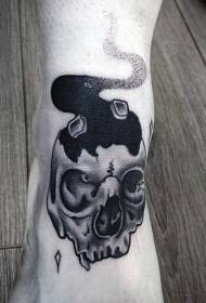 Modèle de tatouage crâne noir dessiné main simple