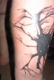 Noga crna velika pauk poput slike s tetovažom na drvetu