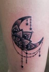 Tattoo moon girl pictures girl thighs on van flower and moon tattoo pictures