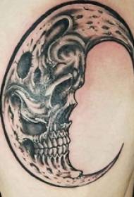 Thigh traditional tattoo girl thigh upper jaw and moon tattoo picture