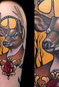 Big arm European and American school deer gem tattoo iphethini