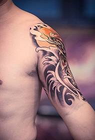 Stor arm farve blæksprutte tatovering billede held og lykke