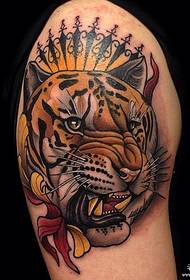 Big arm European and American school tiger head tattoo pattern