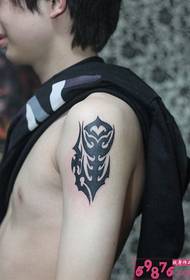 Gambar tato total totem amba lengen