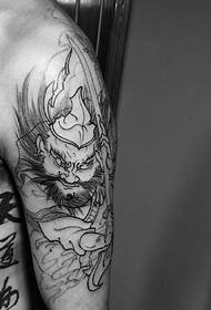 Régi hagyományos fekete-fehér vonal harangok tetoválás képek