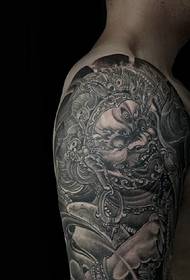 Big arm black and white totem tattoo pattern full of charm