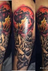 Girl Rose tatuazh me tatuazh krah i madh mbi tatuazhin e trëndafilit dhe diellit fotografi
