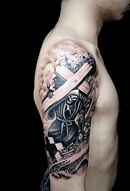 Unikátny mužský tetovací vzor totem