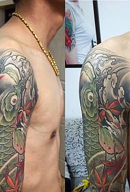 Eyes bright big arm traditional squid tattoo pattern