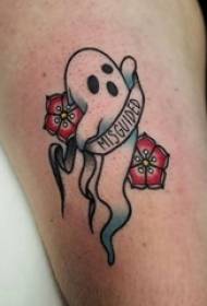Tattooed dy manlike seun dye op blom en spook tatoeëer prentjie