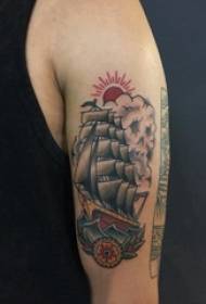 Tattoo segling båt pojkar vapen på färgade blommor och segla tatuering bilder