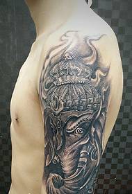 Imagen de tatuaje de dios de elefante blanco y negro perfecto de brazo grande clásico