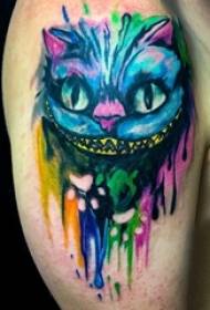男生大臂上彩绘泼墨简单抽象线条猫咪动物纹身图片