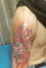 Снимка на татуировка на живо еднорог на голяма ръка