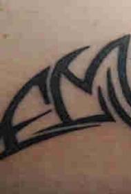 Dvostruka velika ruka tetovaža muška velika ruka na crnim slikama tetovaža dupina