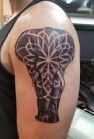 Tatuaje de brazo grande doble brazo grande masculino en imagen de tatuaje de elefante negro