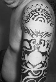 Spersonalizowany heroiczny klasyczny wzór tatuażu