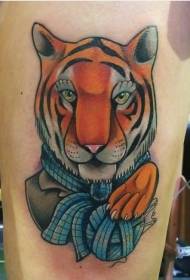Thigh tiger yakapfeka sutu tattoo maitiro