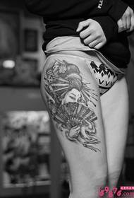 Sexy thigh japanese geisha black and white tattoo