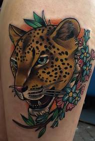 Leg color leopard head tattoo pattern