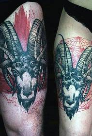 Boja krvavog misterioznog uzorka tetovaže koza