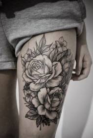 Lår sort og hvit linje stor rose tatovering mønster