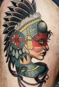 Patrón de tatuaxe da rapaza india da coxa