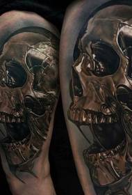 Nuostabus spalvotas metalo kaukolės tatuiruotės raštas ant kojų
