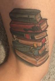 Книги за татуировки, мъжки, бедрата, цветни книги, снимки на татуировки