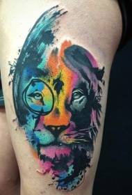 Thigh multicolored lion head tattoo pattern
