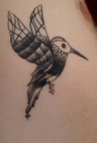I-tattoo bird bird trotter esithombeni esimnyama se-hummingbird tattoo