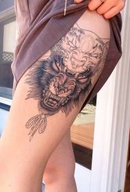 Стегна невероватне црне разне дизајне тетоваже за звер