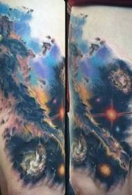 Ruang warna leg pola langit berbintang tato