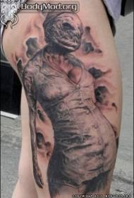 Patron de tatuatge d'infermera de monstre molt realista de la cuixa