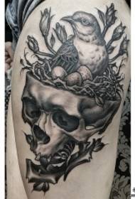 Coscia di struzzo nido modello tatuaggio scuro