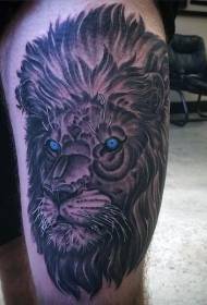 大腿藍眼睛的獅子紋身圖案