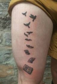 Chlapci stehná na čierne pichne geometrické jednoduché línie malé zviera siluetu a knihy tetovanie obrázky