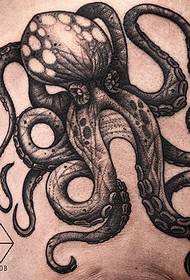 Thigh school octopus realistic tattoo pattern