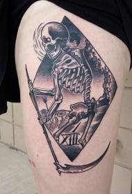 Thigh engraving style black geometric skull warrior tattoo pattern